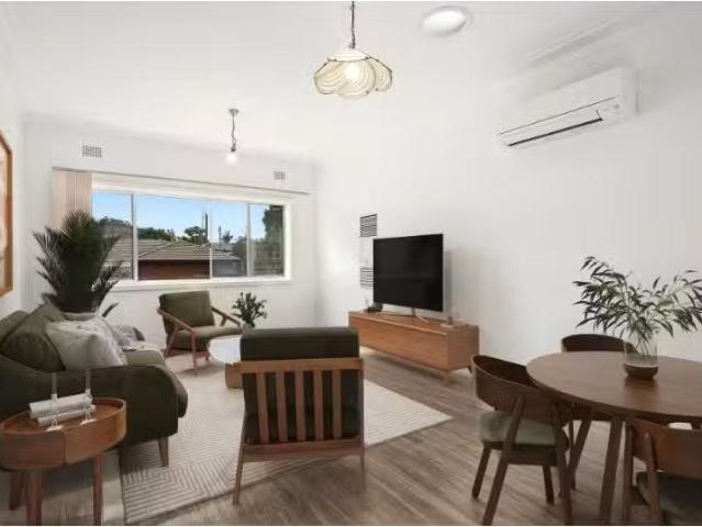 Cozy 4 BR 10 Cassian Street, Keiraville House for rent Listed.