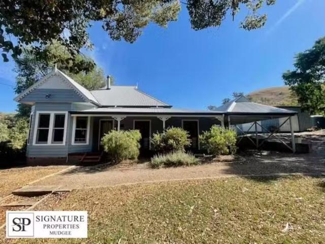 For Rent! 4 BR 1172 Castlereagh Highway, Mudgee House for rent.