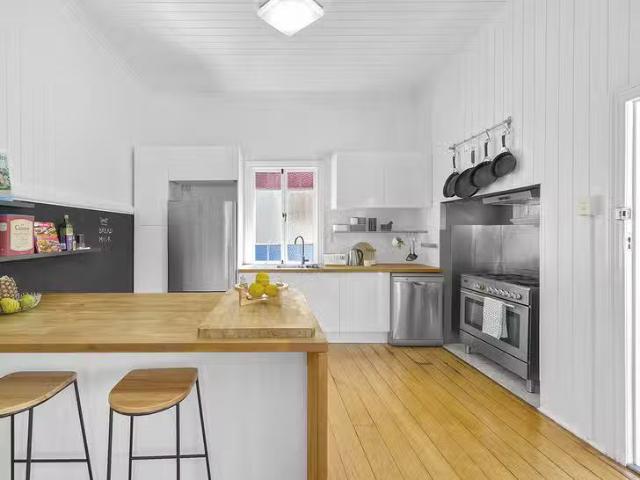 Cheap 4 BR 119 Waterworks Road, Ashgrove, QLD 4060