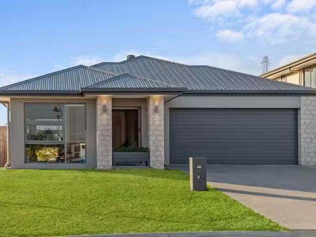 Deal! 4 BR 11 Amber Circuit, RIPLEY, QLD 4306 House for Rent