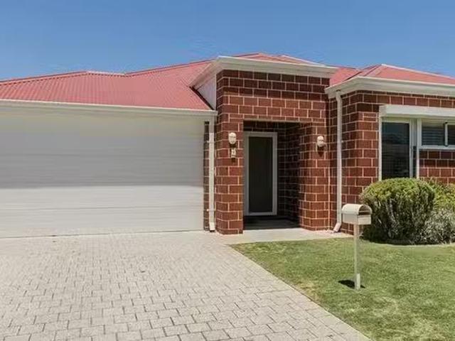 Deal! 4 BR 11 Bellingham Parade, Wellard, WA 6170