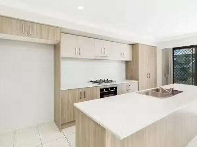 Cheap 4 BR 1/27 Ralston Street, Logan Reserve, QLD 4133