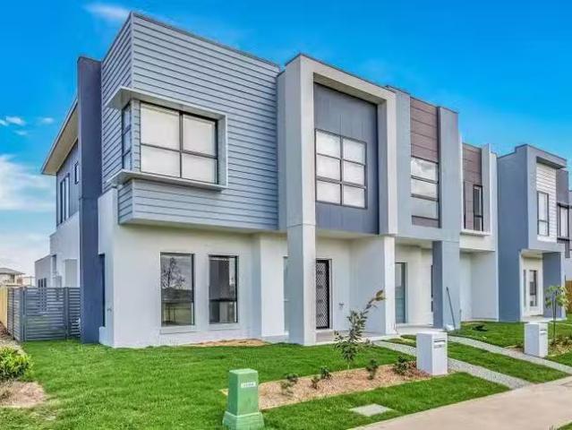 Just in! 4 BR 12 Napier Park Way, Mango Hill, QLD 4509