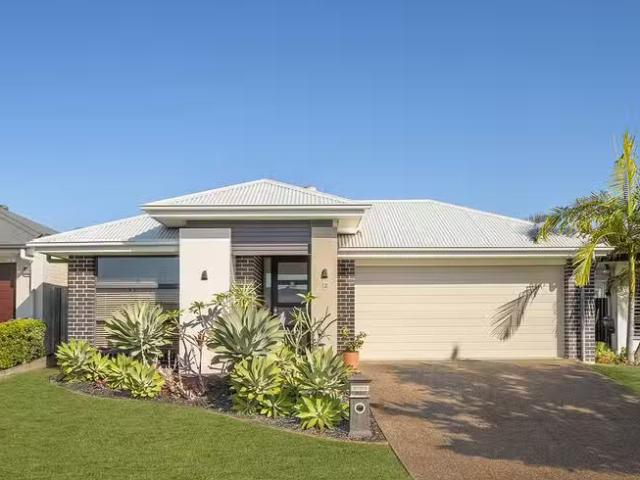 Deal! 4 BR 12 Beresford Street, Mango Hill, QLD 4509