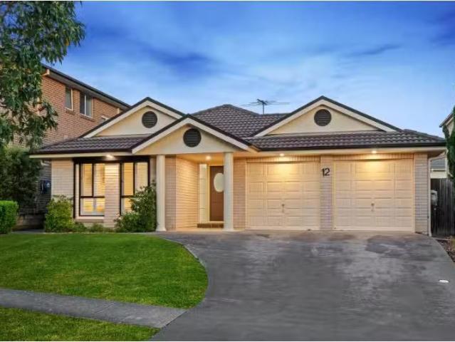 For Rent! 4 BR 12 Courtley Avenue, Kellyville Ridge House for.