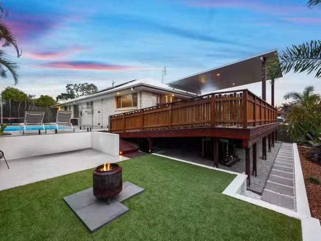 Just in! 4 BR 12 Eucalyptus Avenue, Varsity Lakes, QLD 4227
