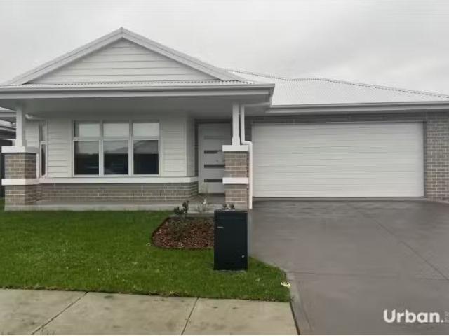 Just in! 4 BR 13 Market Fair Road, North Rothbury House for re.