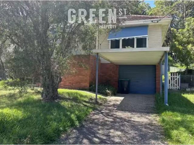 Unique 4 BR 13 Lucas Crescent, Adamstown House for rent Liste.