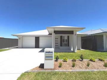 Cozy 4 BR 1/3 Lancewood Street, Medowie, NSW 2318
