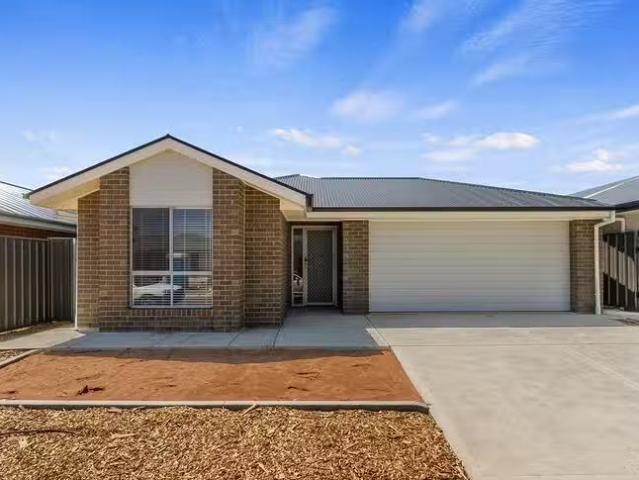 Cozy 4 BR 26 Goderich Street, Munno Para Downs, SA 5115