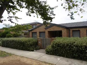 Deal! 4 BR 279 Anthony Rolfe Ave, Gungahlin Townhouse for rent.
