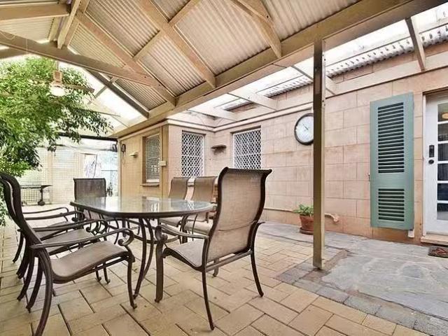 Nice 4 BR 27 Pethick Terrace, Marion, SA 5043