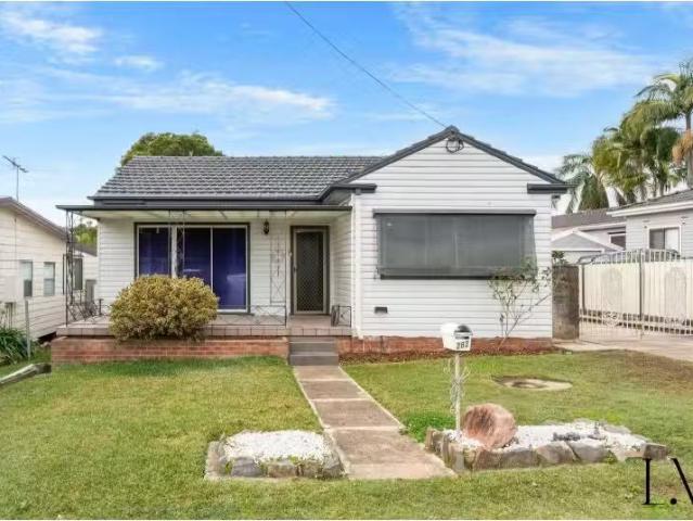Deal! 4 BR 282 Grandview Road, Rankin Park House for rent Lis.