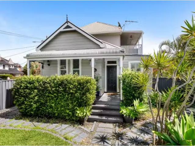 Charming 4 BR 29 Margate Street, Ramsgate House for rent List.
