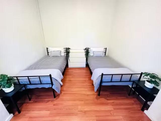 Just in! 4 BR 200 Victoria Street, POTTS POINT House for rent.