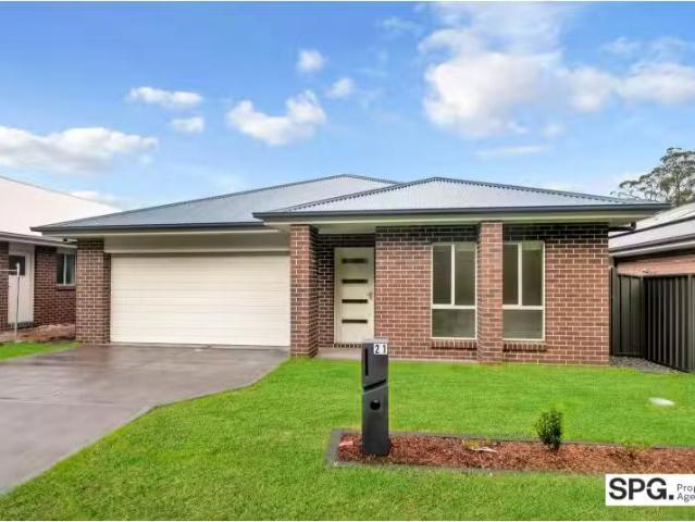 For Rent! 4 BR 21 Nut Bush Drive, Medowie House for rent List.