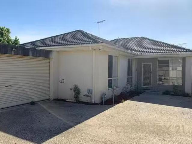 Rental! 4 BR 2/26 Gatcum Court, Noble Park, VIC 3174
