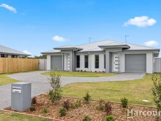 Deal! 4 BR 2/39 North Lakes Circuit, BURRUM HEADS, QLD 4659.