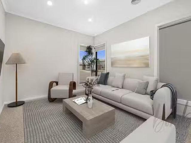 Nice 4 BR 2 Grape Way, Wollert, VIC 3750