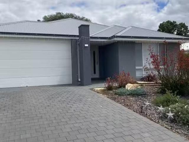 Rental! 4 BR 38 Rangatira Crescent, WEST BUSSELTON, WA 6280.