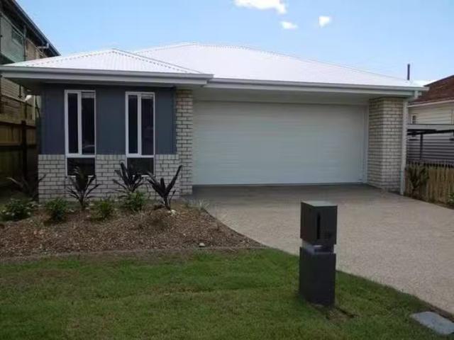 Unique 4 BR 39 Gaynor Road, Banyo, QLD 4014