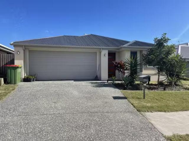 Nice 4 BR 31 Angus Court, PARK RIDGE, QLD 4125 House for Rent