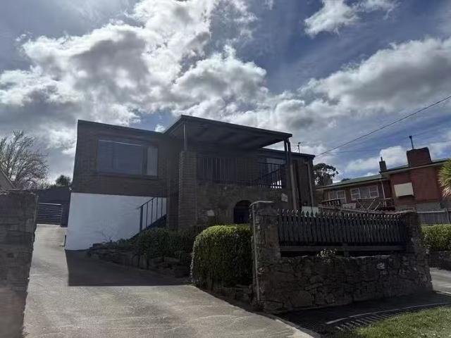 Charming 4 BR 3 Bill Grove, Mowbray, TAS 7248