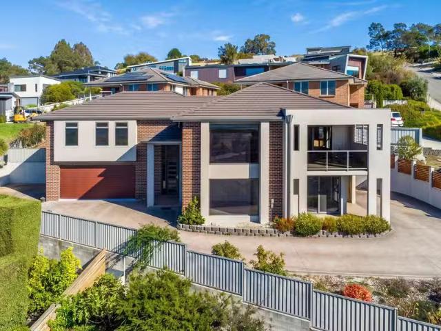 Unique 4 BR 3 Heritage Rise, RIVERSIDE, TAS 7250 House for R.