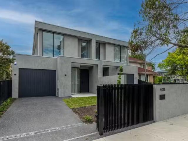 Nice 4 BR 40B Gardeners Road, Bentleigh East VIC 3165 Townho.