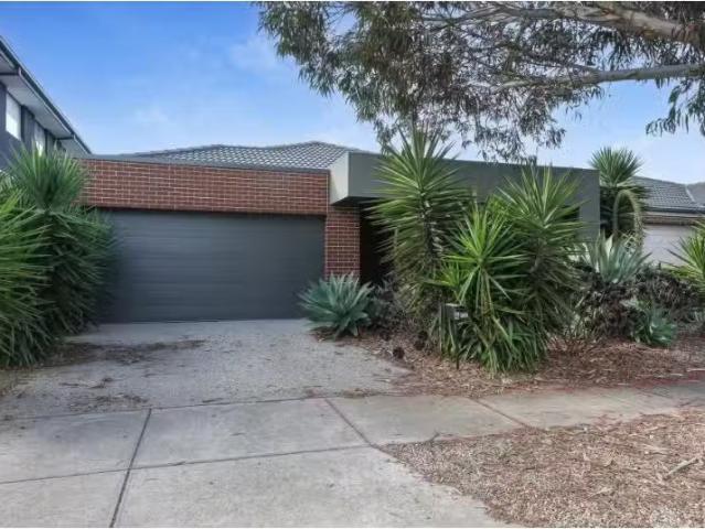 Cozy 4 BR 4 Correa Pl, Brookfield House for rent Listed by Jo.