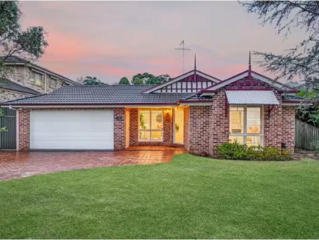 Cozy 4 BR 4 Hawkridge Place, Dural House for rent Listed by E.