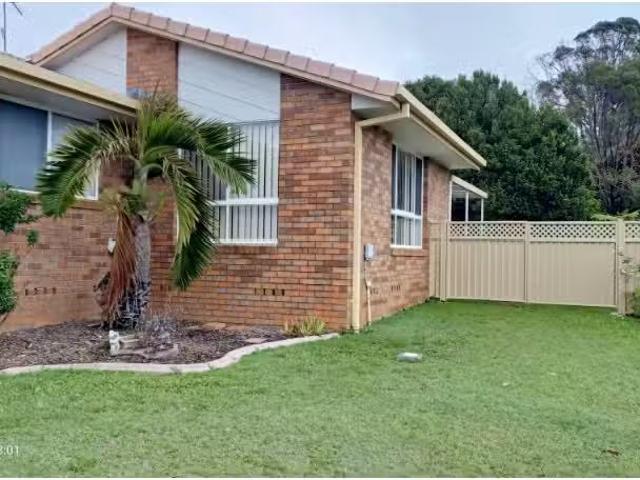 Cheap 4 BR 4 Notaras Close, BOAMBEE EAST House for rent Liste.