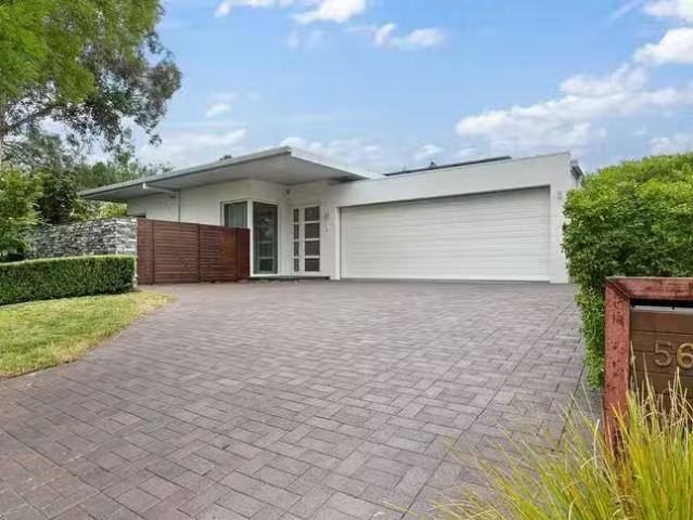 Unique 4 BR 56 Poynton Street, Hughes, ACT 2605
