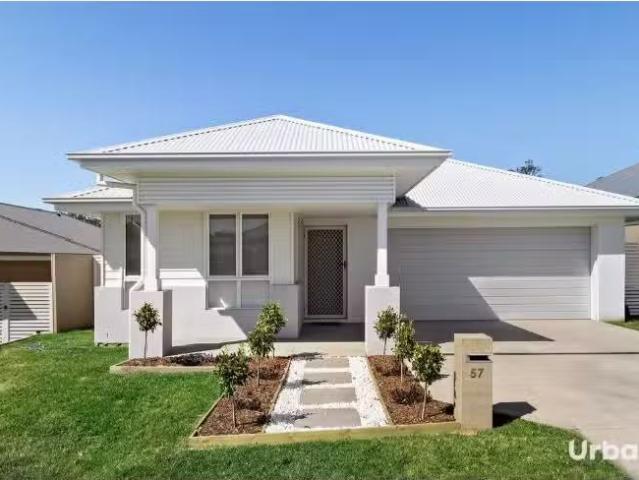 Charming 4 BR 57 Rigby Drive, North Rothbury House for rent L.