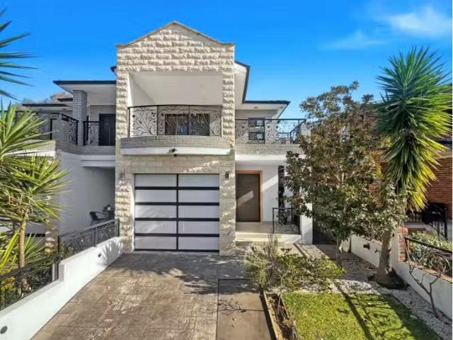 For Rent! 4 BR 50 Hillcrest Avenue, GREENACRE Townhouse for re.