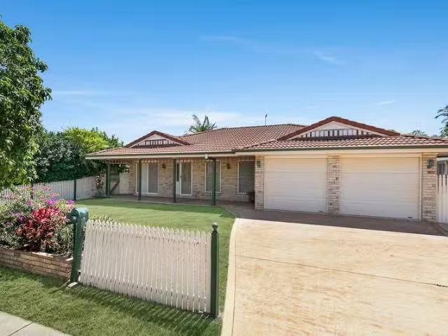 Cheap 4 BR 52 Miles Crescent, MANLY WEST, QLD 4179 House for.
