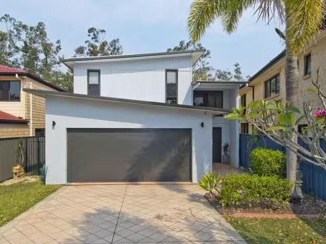 Cheap 4 BR 52 River Meadows Drive, Upper Coomera, QLD 4209