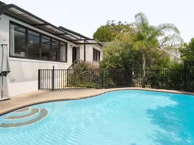 Charming 4 BR 53 Renway Avenue, Lugarno House for rent Listed.