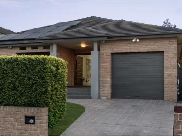Nice 4 BR 60 Vega Street, Revesby Townhouse for rent Listed b.