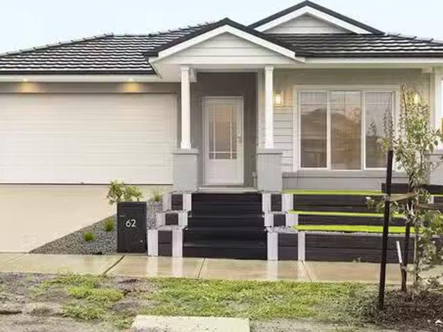 Cozy 4 BR 62 Compton Promenade, Donnybrook, VIC 3064