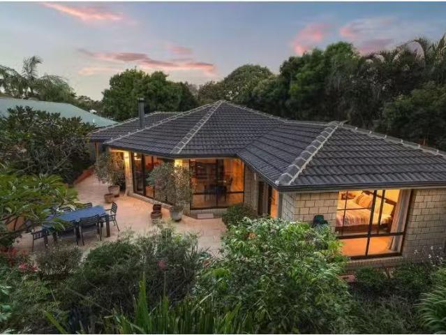 Unique 4 BR 6 Jacaranda Drive, BYRON BAY House for rent Liste.