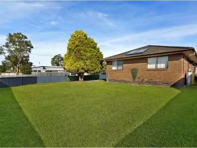 New 4 BR 74 Manuka Parade, Gorokan House for rent Listed by C.