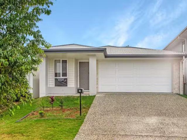 Nice 4 BR 78 Dunaden Street, LOGAN RESERVE, QLD 4133 House f.
