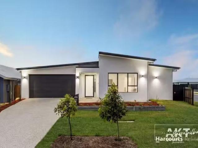 Rental! 4 BR 72 Pinnacles Street, YARRABILBA, QLD 4207 House.