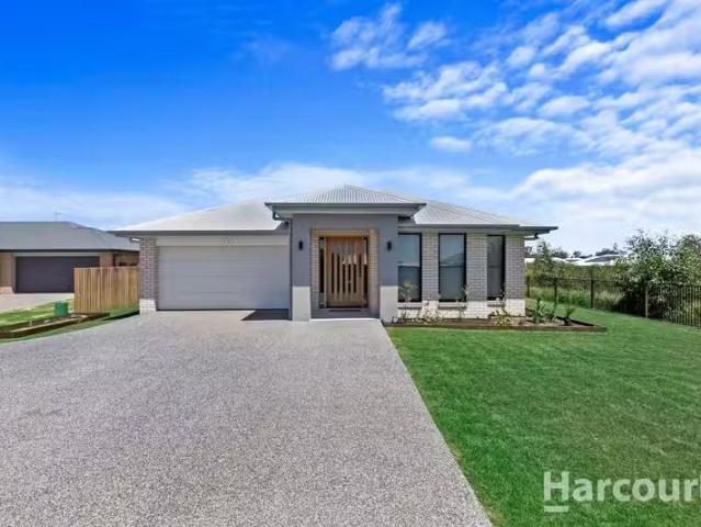 Rental! 4 BR 7 Quetta Close, ELI WATERS, QLD 4655 House for.