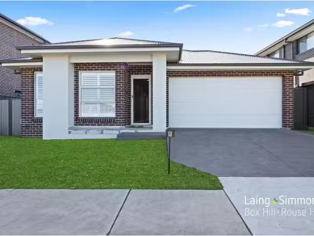 Cheap 4 BR 8 Sainsbury Road, Oran Park House for rent Listed.