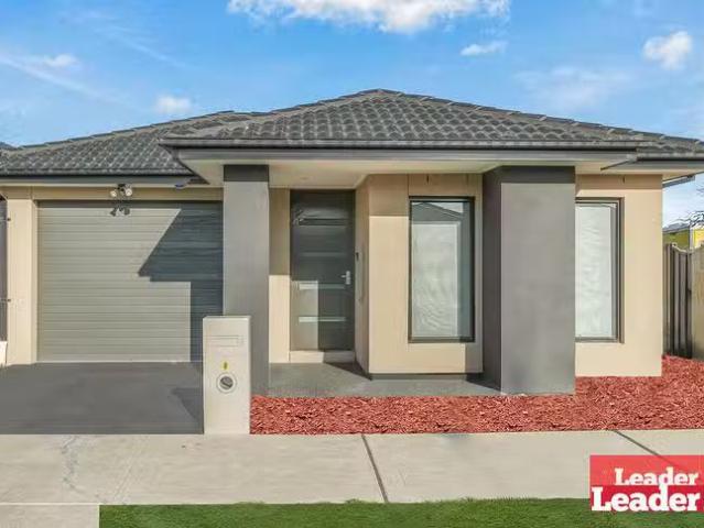 Rental! 4 BR 8 Simmental Road, Wollert, VIC 3750