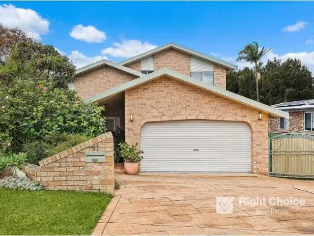 For Rent! 4 BR 91 Parklands Drive, Shellharbour House for rent.