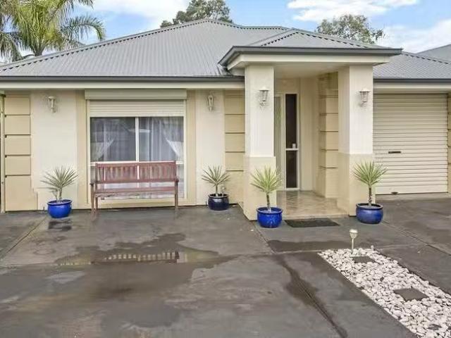 Deal! 4 BR 9 Sarah Candace Court, Munno Para West, SA 5115