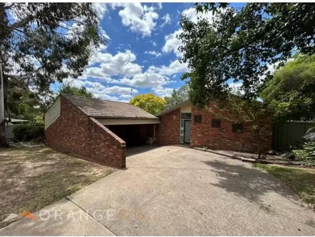 Cheap 4 BR 9 Provincial Place, Orange House for rent Listed b.